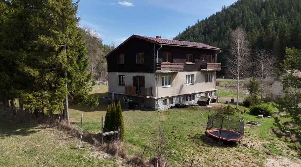 4 - IZBOVÝ BYT + GARÁŽ - ŠTRBA / HLAVNÁ