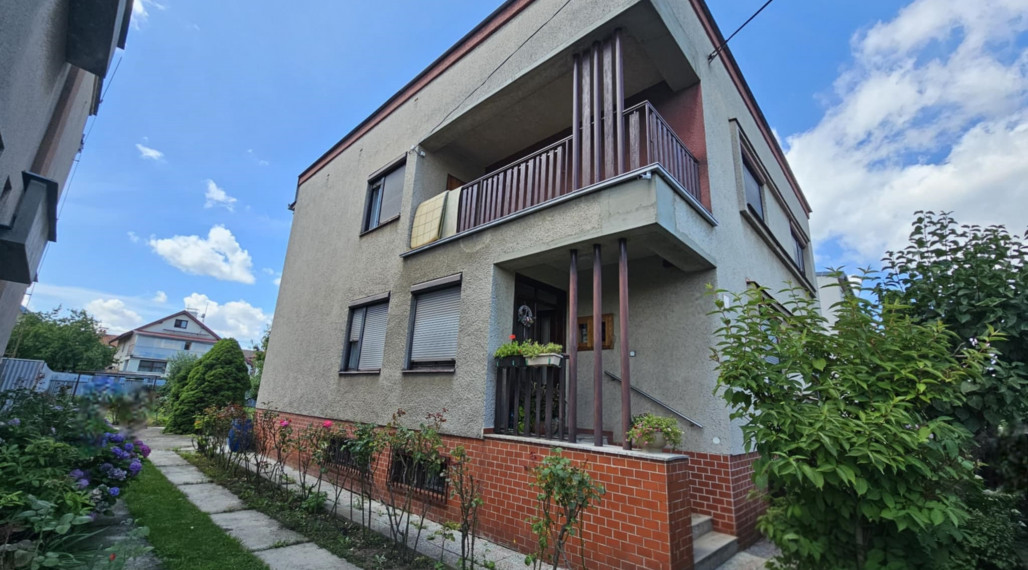 5-IZBOVÝ RODINNÝ DOM MICHALOVCE