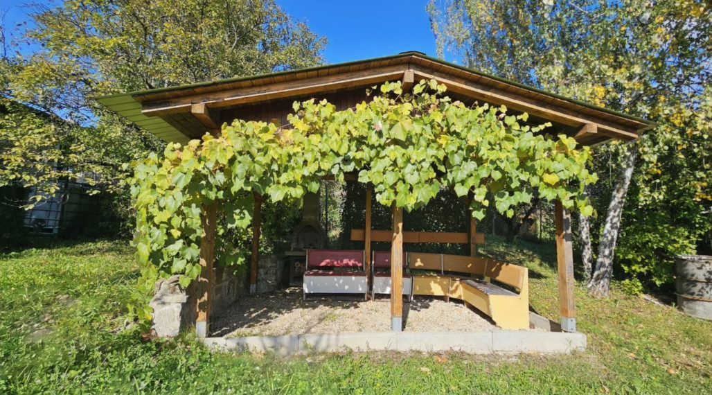 ZÁHRADA - NIŽNÁ ÚVRAŤ / HERINGEŠ