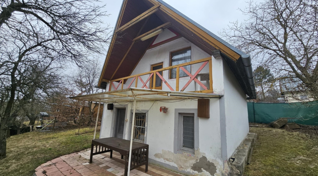 CHATA SO ZÁHRADOU-SADY NAD TORYSOU