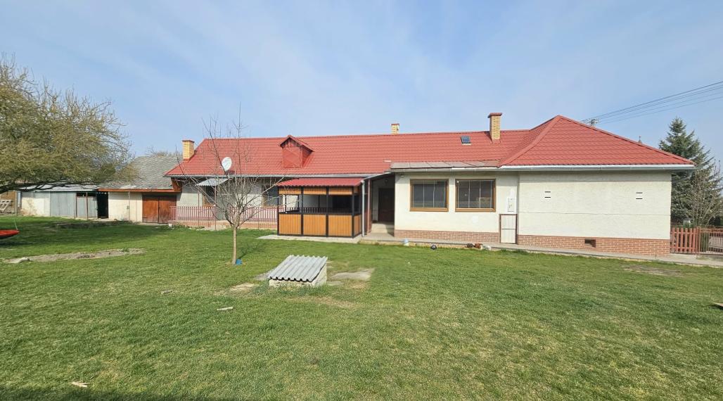 RODINNÝ DOM MALÉ OZOROVCE