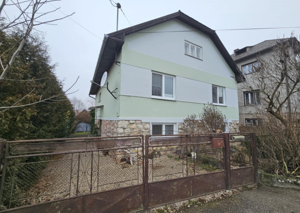 RODINNÝ DOM BETLIAR