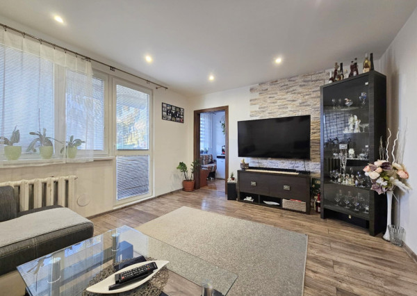 4 - IZBOVÝ BYT TREBIŠOV / KOMENSKÉHO