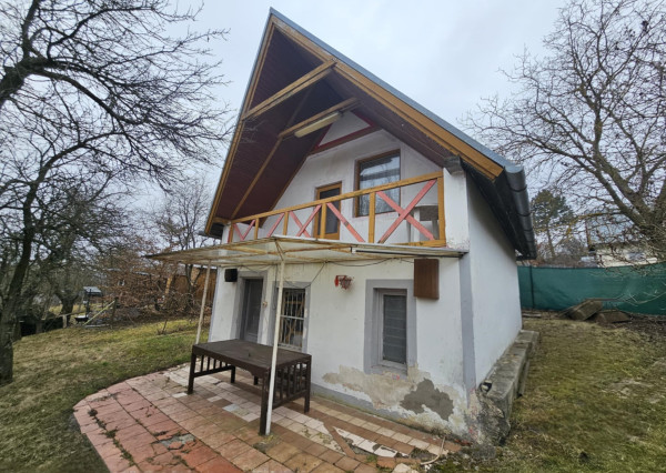 CHATA SO ZÁHRADOU-SADY NAD TORYSOU