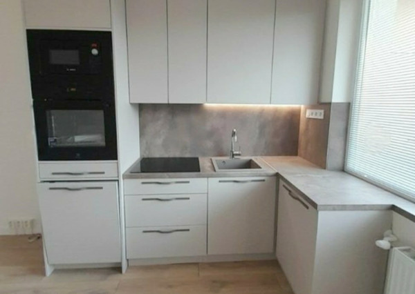 3 - IZBOVÝ BYT KOŠICE NAD JAZEROM / JENISEJSKÁ