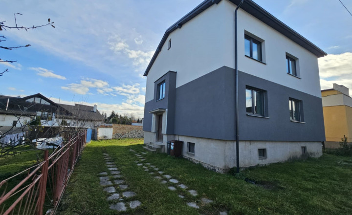 RODINNÝ DOM POPRAD-VEĽKÁ - fotografia 1
