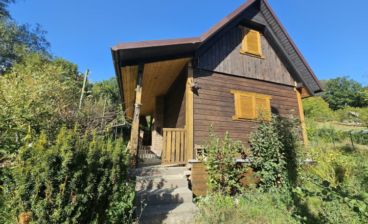 ZÁHRADA S CHATOU - BARDEJOV / GRÓNER