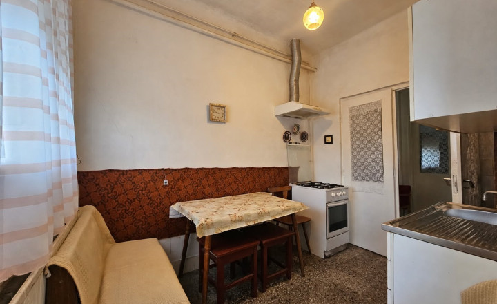 3-IZBOVÝ RODINNÝ DOM / LÉH, MAĎARSKO - fotografia 9