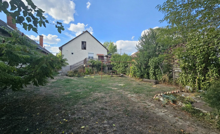 3-IZBOVÝ RODINNÝ DOM / LÉH, MAĎARSKO - fotografia 4