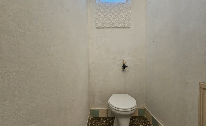 3-IZBOVÝ RODINNÝ DOM / LÉH, MAĎARSKO - fotografia 11