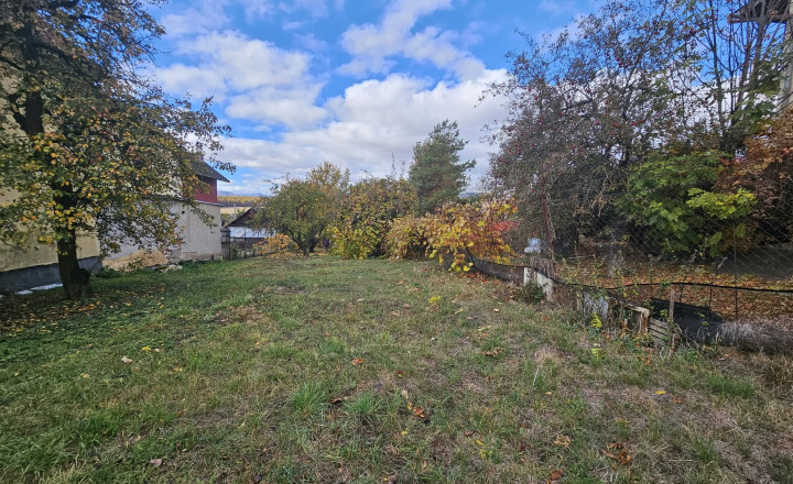 POZEMOK - POPROČ